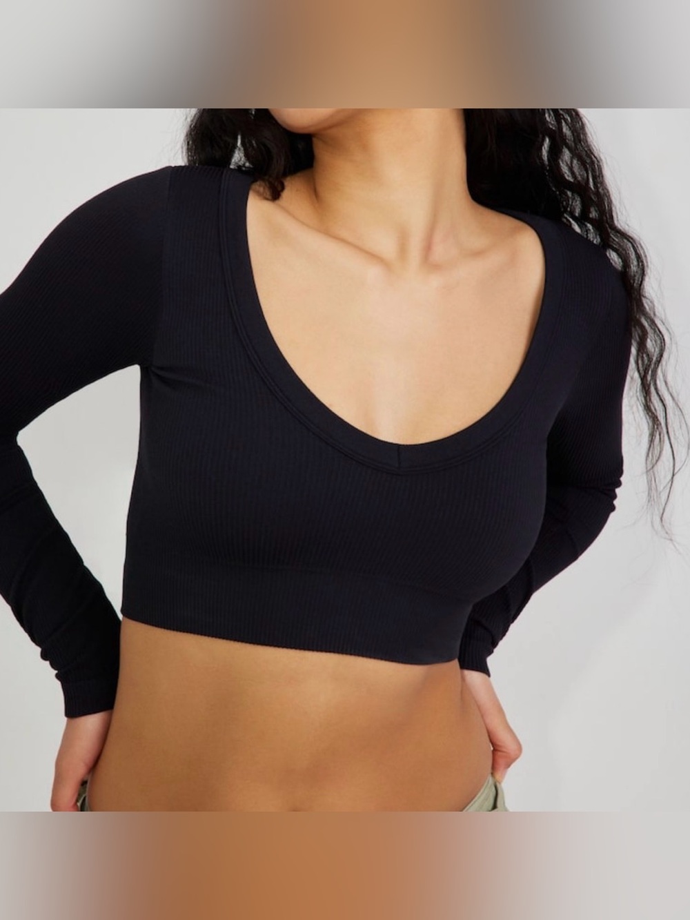 GARAGE SONIA SEAMLESS LONG SLEEVE TOP!!